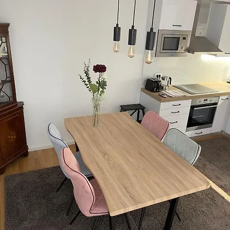 Leon * 마카르스카